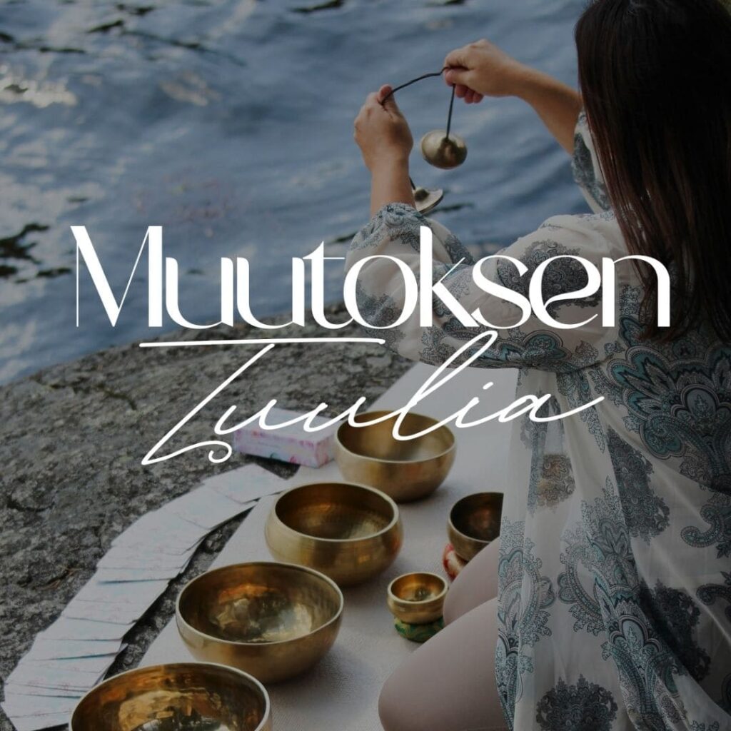 kuvassa asiakkaan logo valkoisena kuvan päällä. Logossa lukee MuutoksenTuulia