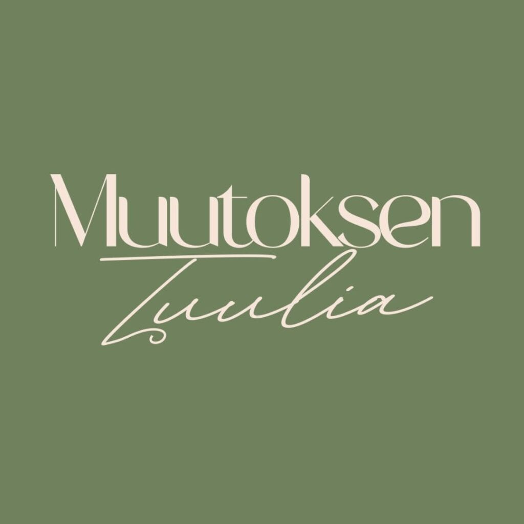 kuvassa beige versio logosta vihreällä pohjalla